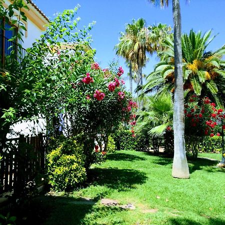 Planta Baja Con Porche Y Piscina, Cerca Del Mar Apartman Denia Kültér fotó