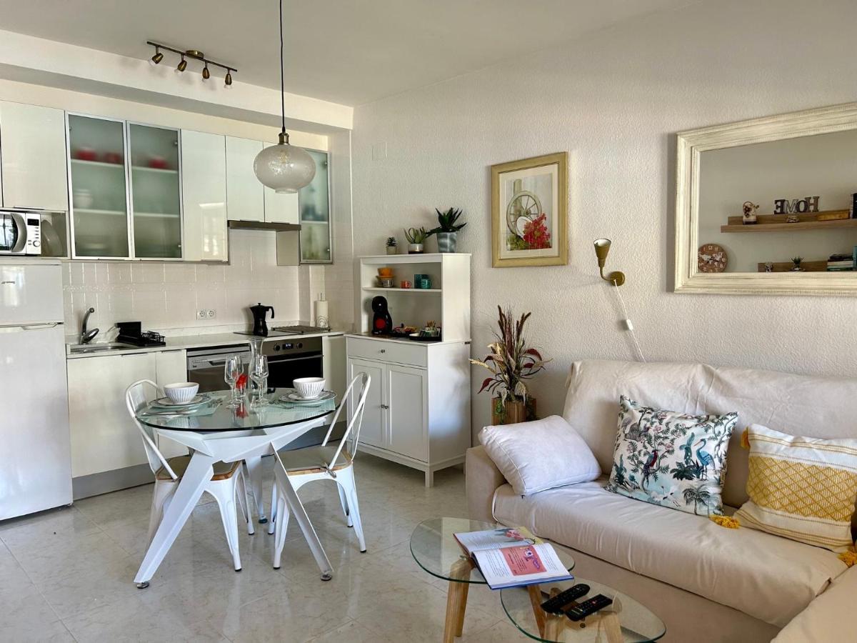 Planta Baja Con Porche Y Piscina, Cerca Del Mar Apartman Denia Kültér fotó