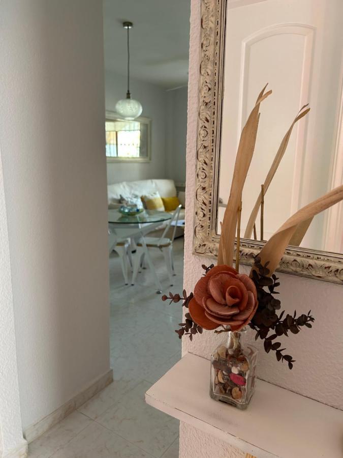 Planta Baja Con Porche Y Piscina, Cerca Del Mar Apartman Denia Kültér fotó