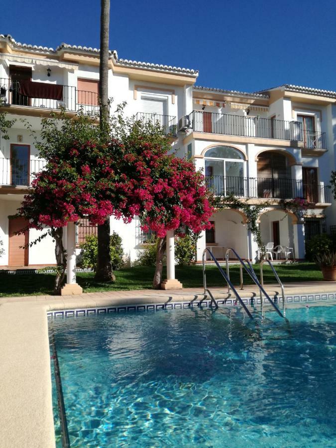Planta Baja Con Porche Y Piscina, Cerca Del Mar Apartman Denia Kültér fotó